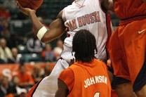 爱游戏官网app-球员是否需要根据对手调整打法，球员的原则