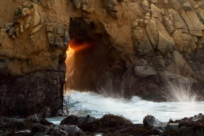 爱游戏app下载-未来足球：虚拟现实与增强现实技术结合，打造沉浸式体验，未来足球发展的方向