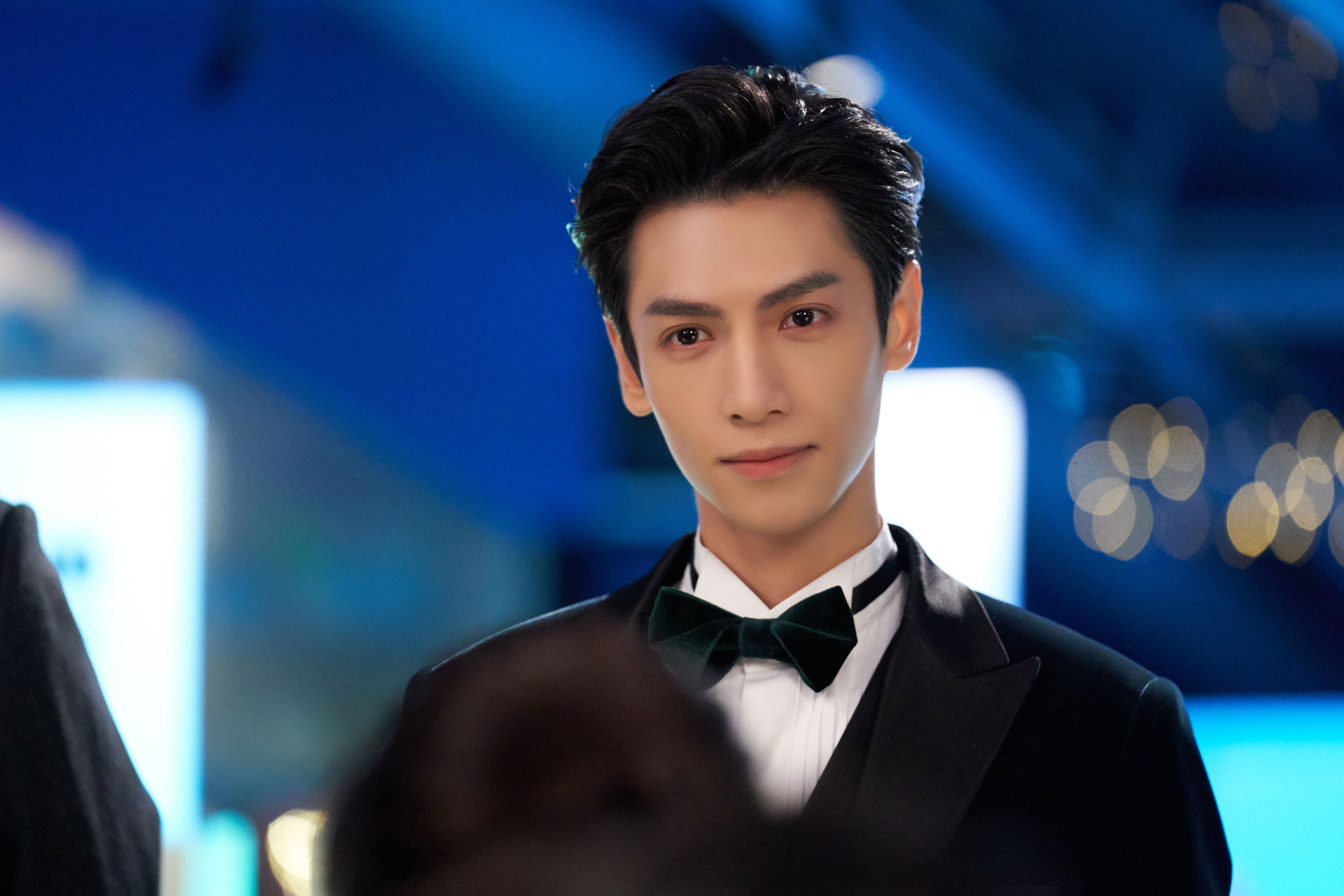 五大联赛是否出现双中场核心互换持球节奏趋势，五大联赛中场休息多久